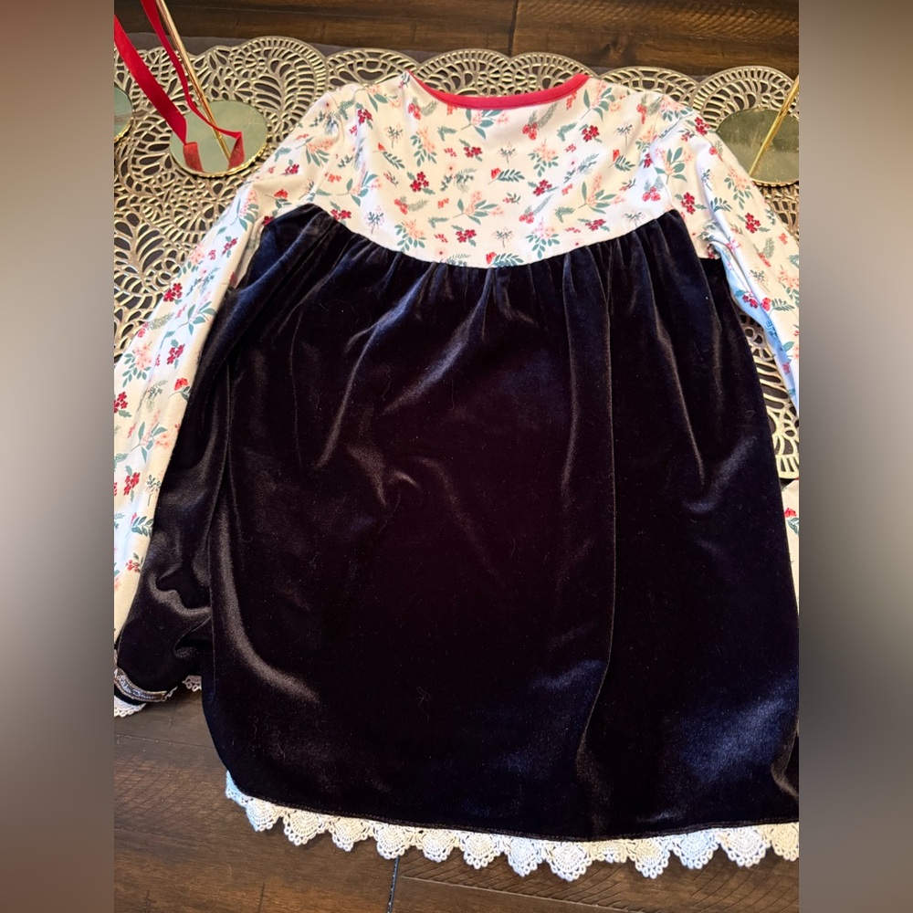 Matilda Jane Christmas Tunic Floral Velvet Lace - Picture 4 of 5